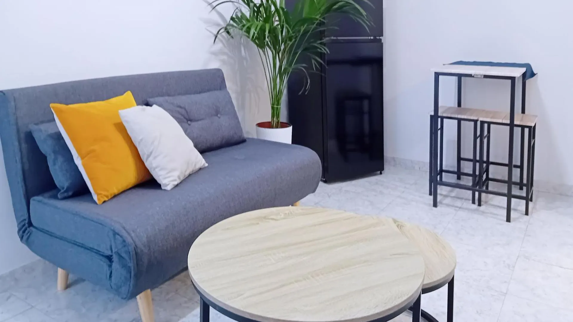 10 Min Duomo Free Parking Wifi Ac Apartment Milan
